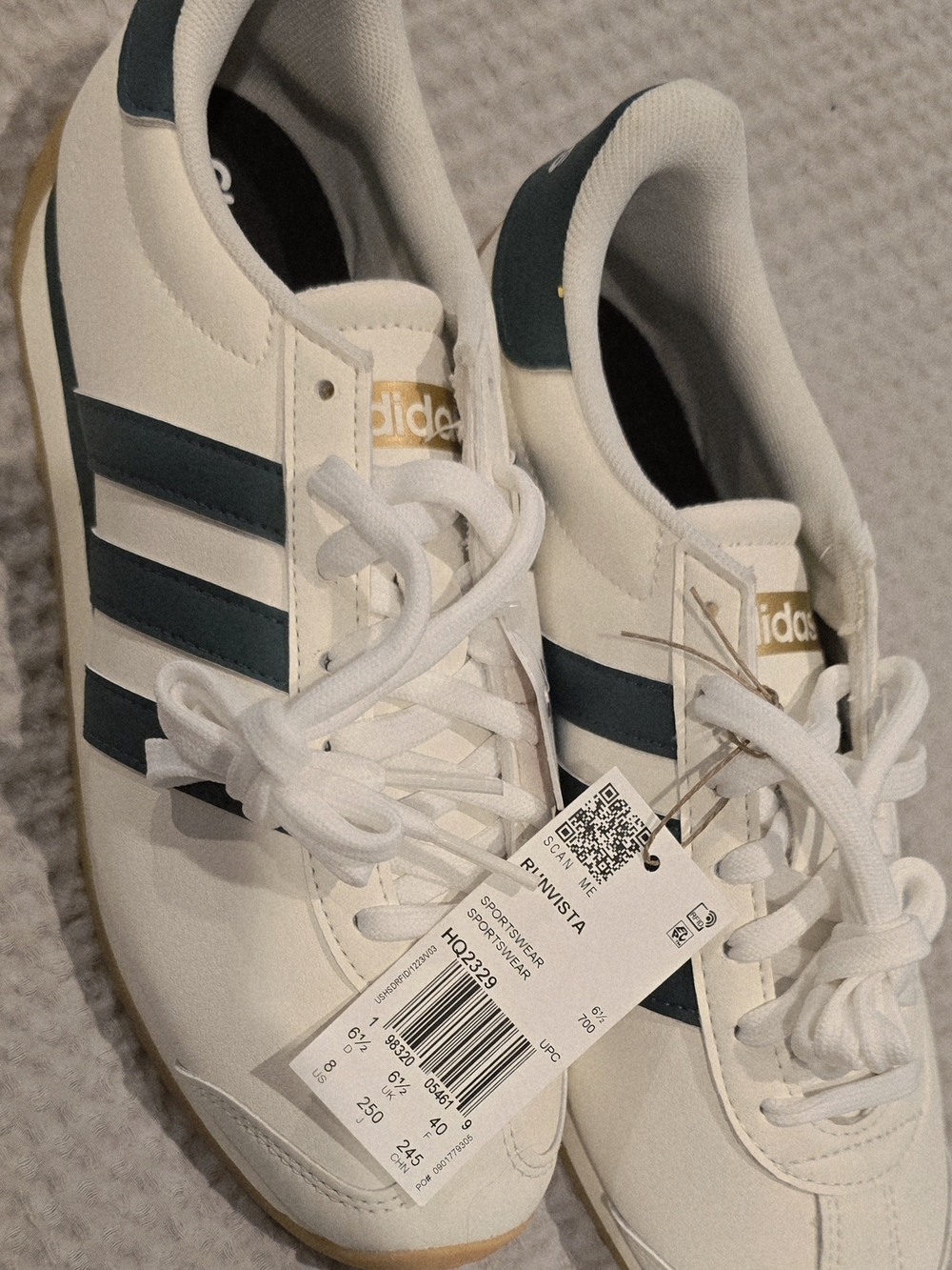 Adidas NWT Runvista Women's White & Dark Green Classic Sneakers, Sz 8